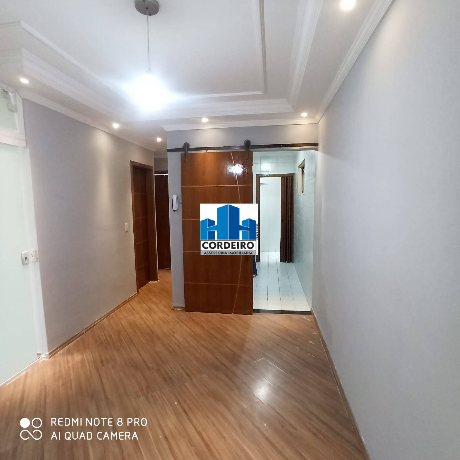 Apartamento à venda com 2 quartos, 53m² - Foto 2