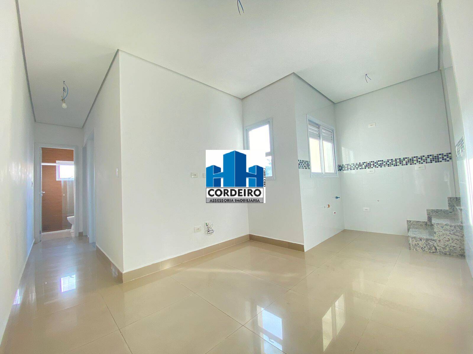 Cobertura à venda com 2 quartos, 80m² - Foto 3