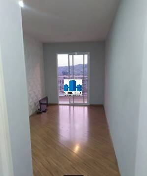 Apartamento à venda com 2 quartos, 62m² - Foto 2