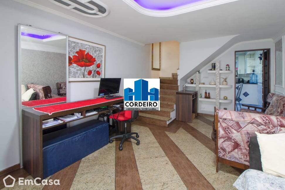 Sobrado à venda com 3 quartos, 120m² - Foto 1