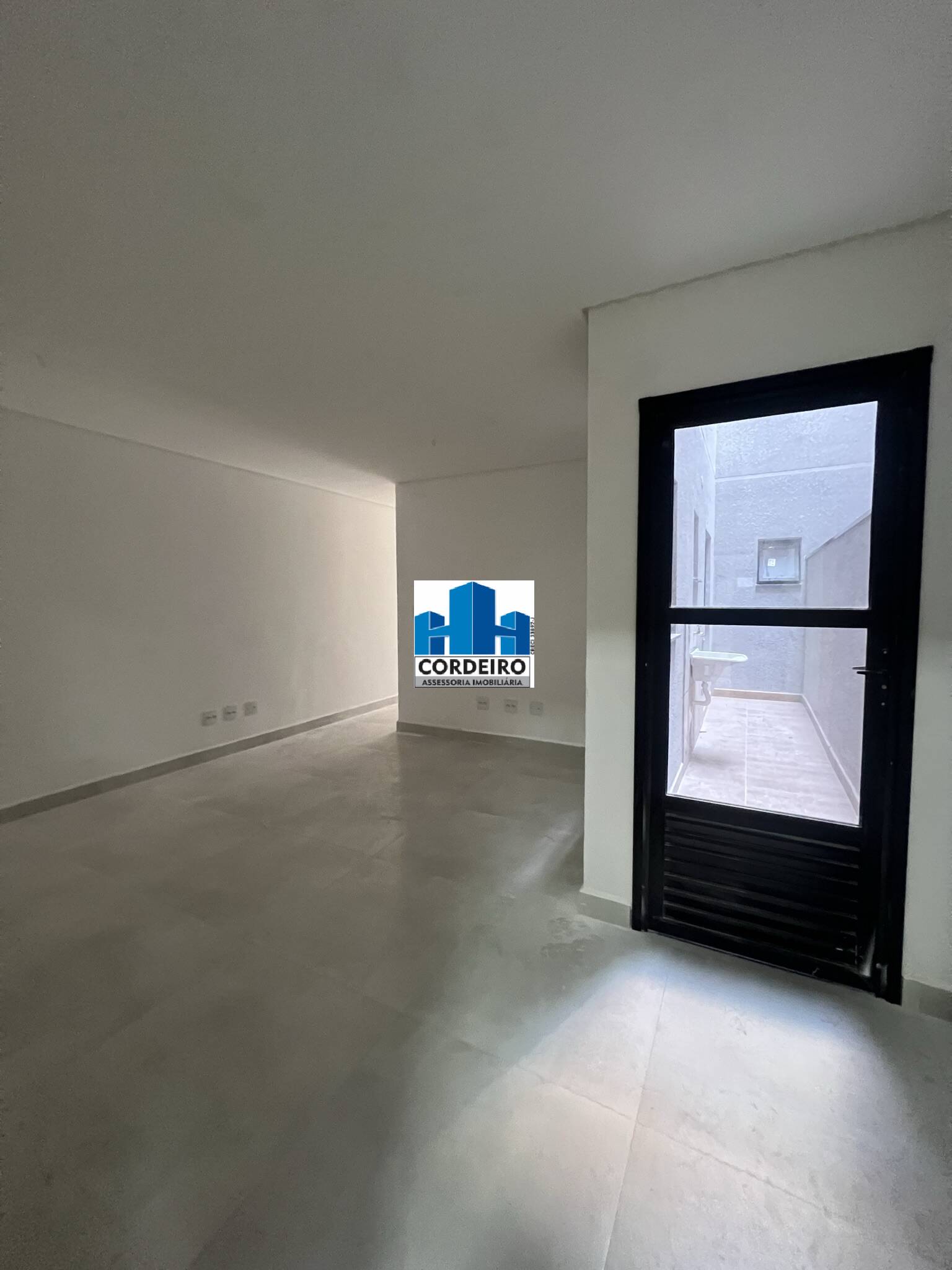 Apartamento à venda com 2 quartos, 90m² - Foto 2