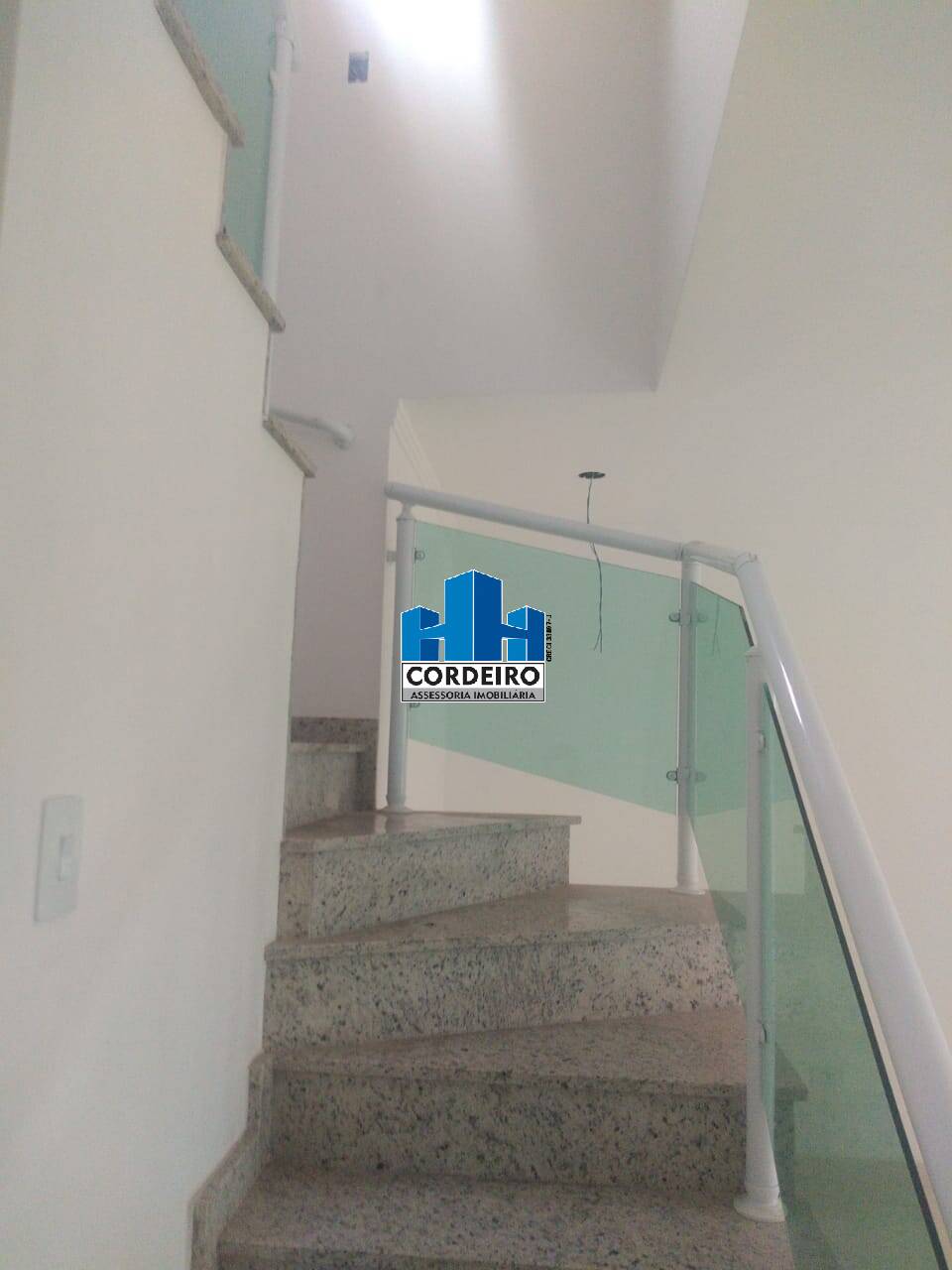 Sobrado à venda com 3 quartos, 138m² - Foto 1