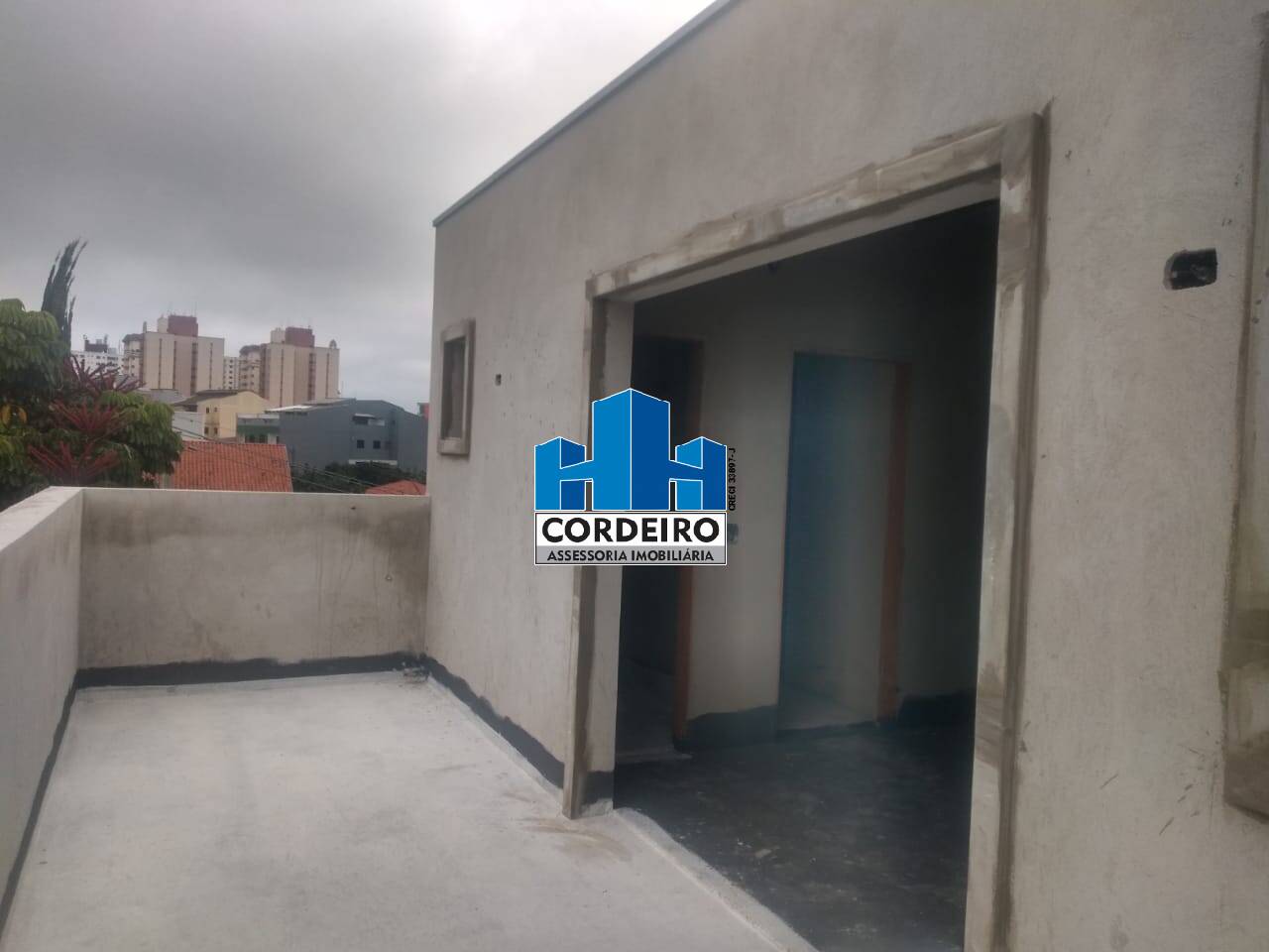 Sobrado à venda com 3 quartos, 120m² - Foto 2