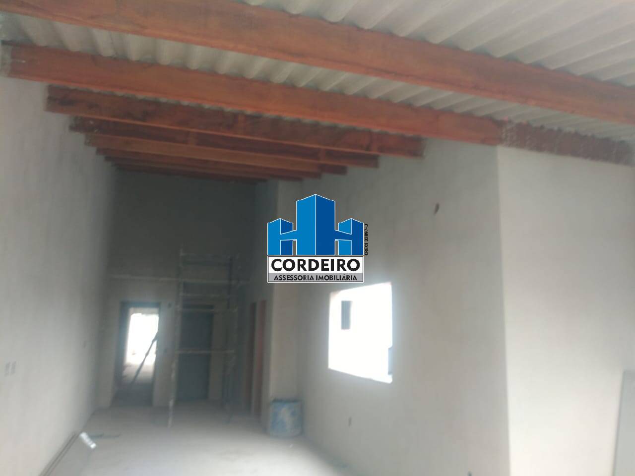 Apartamento à venda com 3 quartos, 80m² - Foto 2