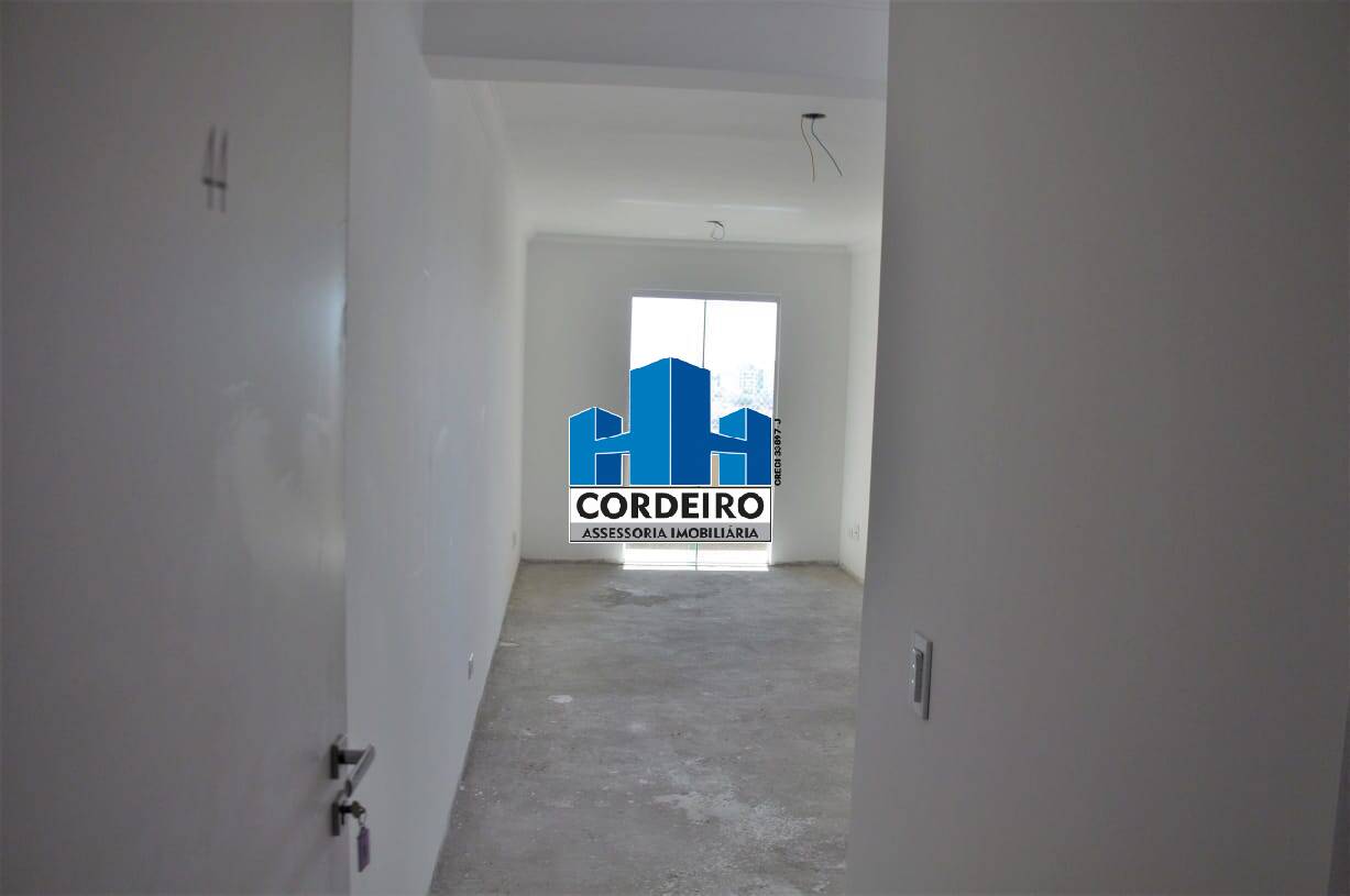 Apartamento à venda com 2 quartos, 62m² - Foto 3