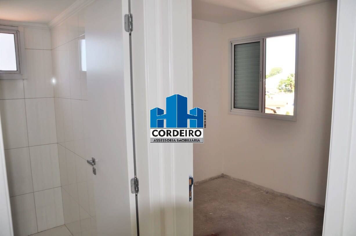 Apartamento à venda com 2 quartos, 62m² - Foto 11